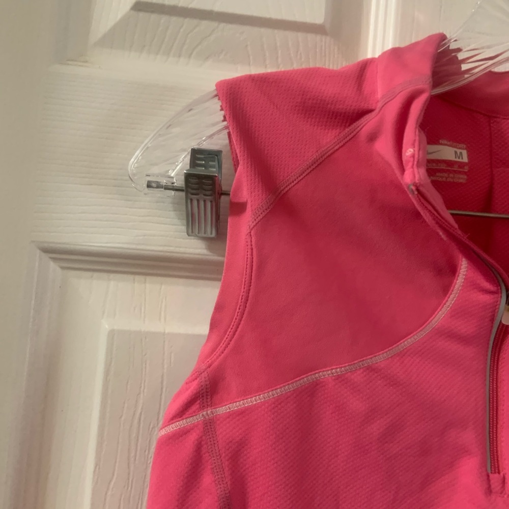 Nike Fit Dry Pink 1/2 Zip Sleeveless Tank size M - Picture 4 of 8